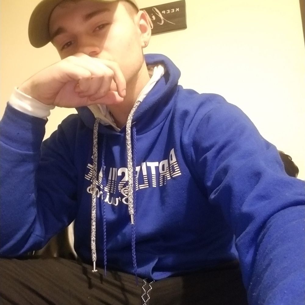 Meet your Posher, Declan